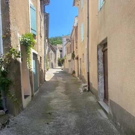 Appartamento Maison De Village Avec Jacuzzi Estoublon