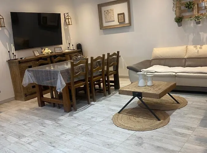 Maison De Village Avec Jacuzzi Apartment